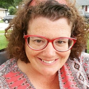 Meet your Posher, Jenn